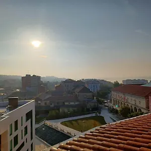 https://el-atico-de-tona-mirando-a-la-bahia-de-santander.bilbaohotelsspain.com
