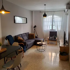 https://apartamento-con-parking-gratis-en-el-centro-de-malaga.es-andalucia.com